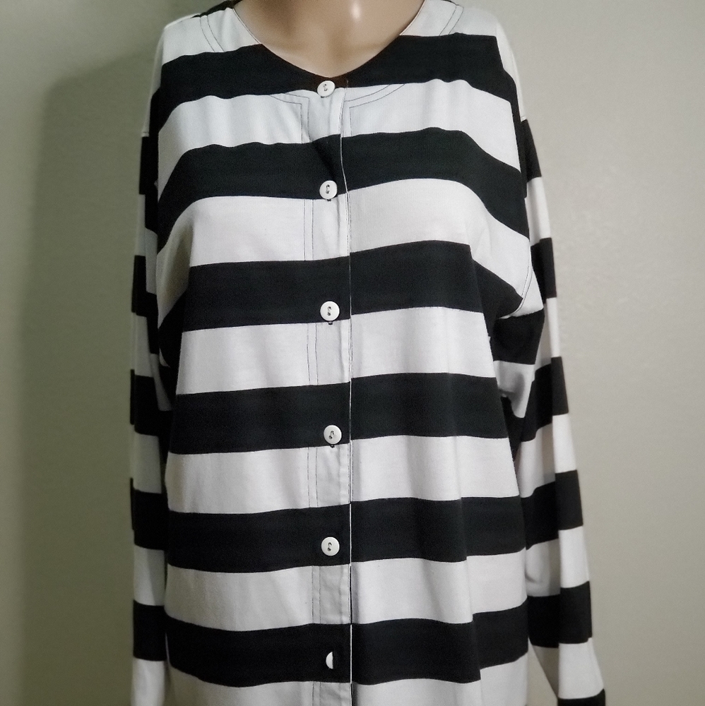 Styles to Go tunic top